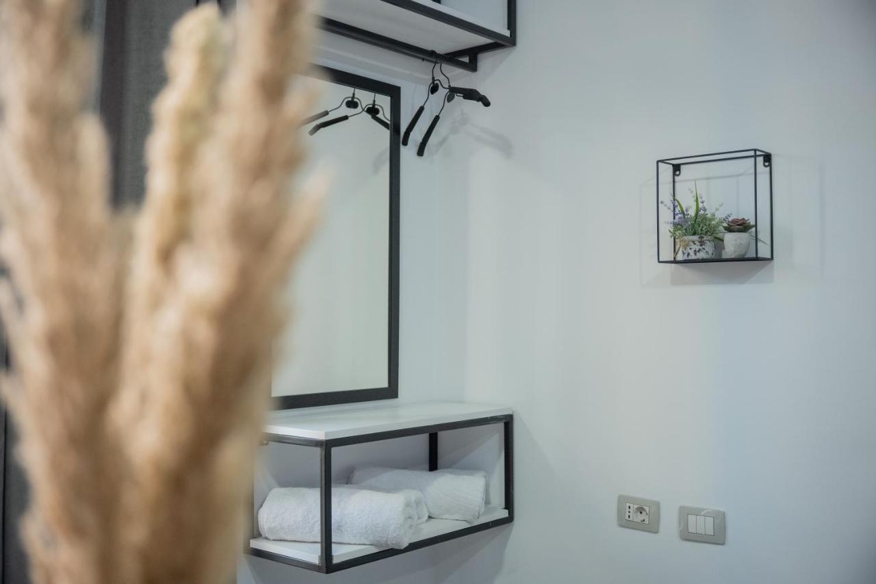 Blloku Area Modern App - The Nest Apartman Tirana Kültér fotó