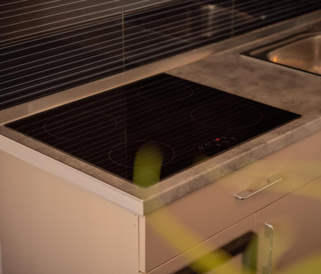 Blloku Area Modern App - The Nest Apartman Tirana Kültér fotó